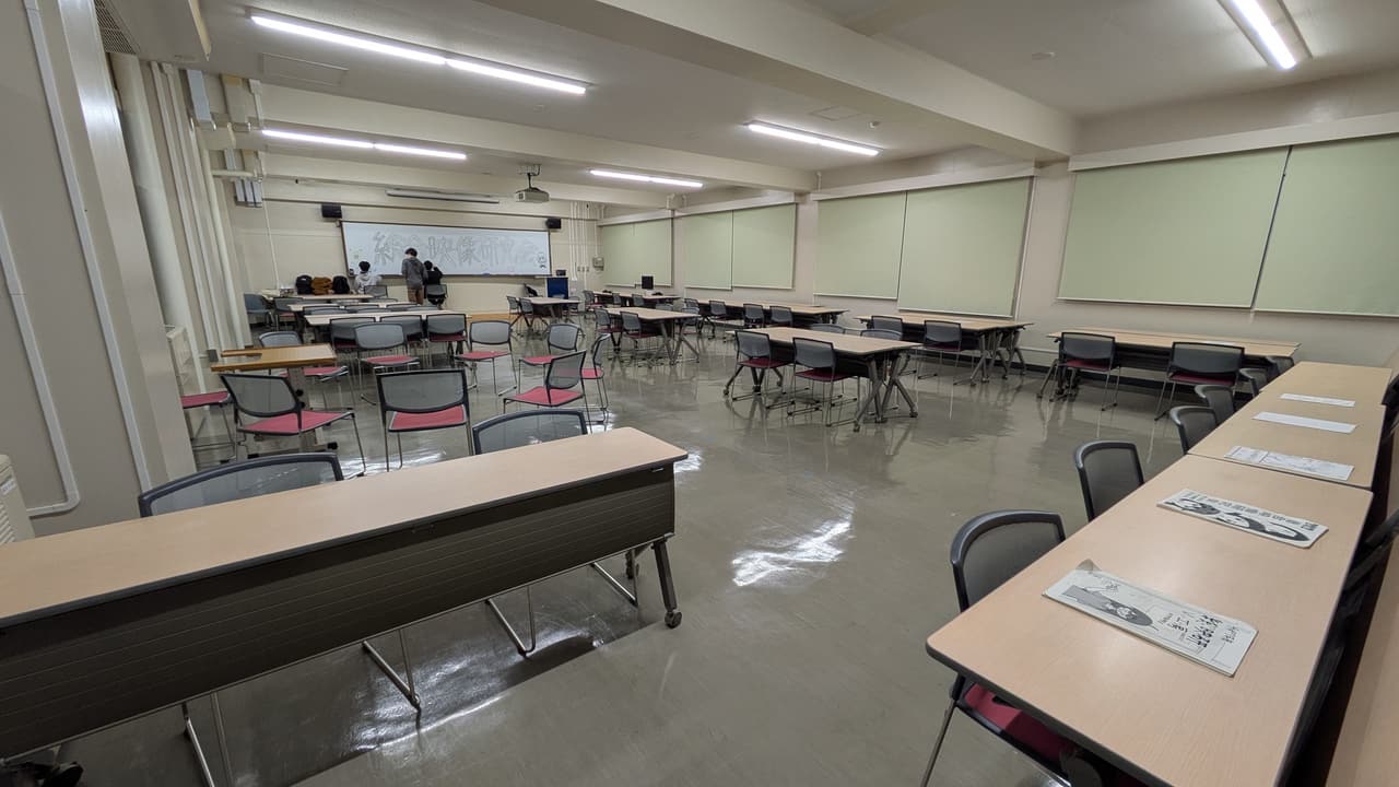 ブース準備中の様子